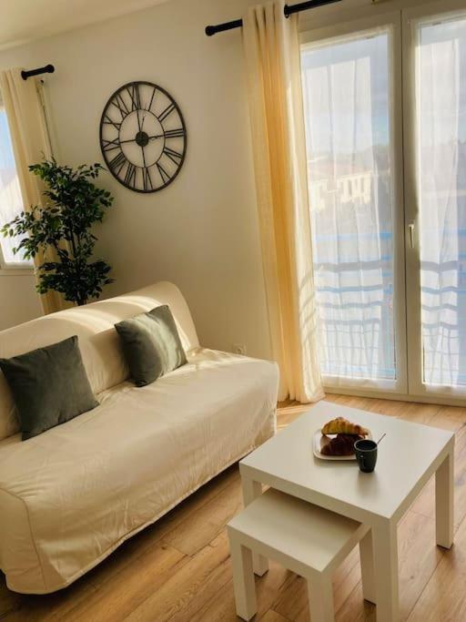 Liv'In St Seb Apartment แซ็งต์-เซบาสเตียง-ซูร์-ลัวร์ ภายนอก รูปภาพ